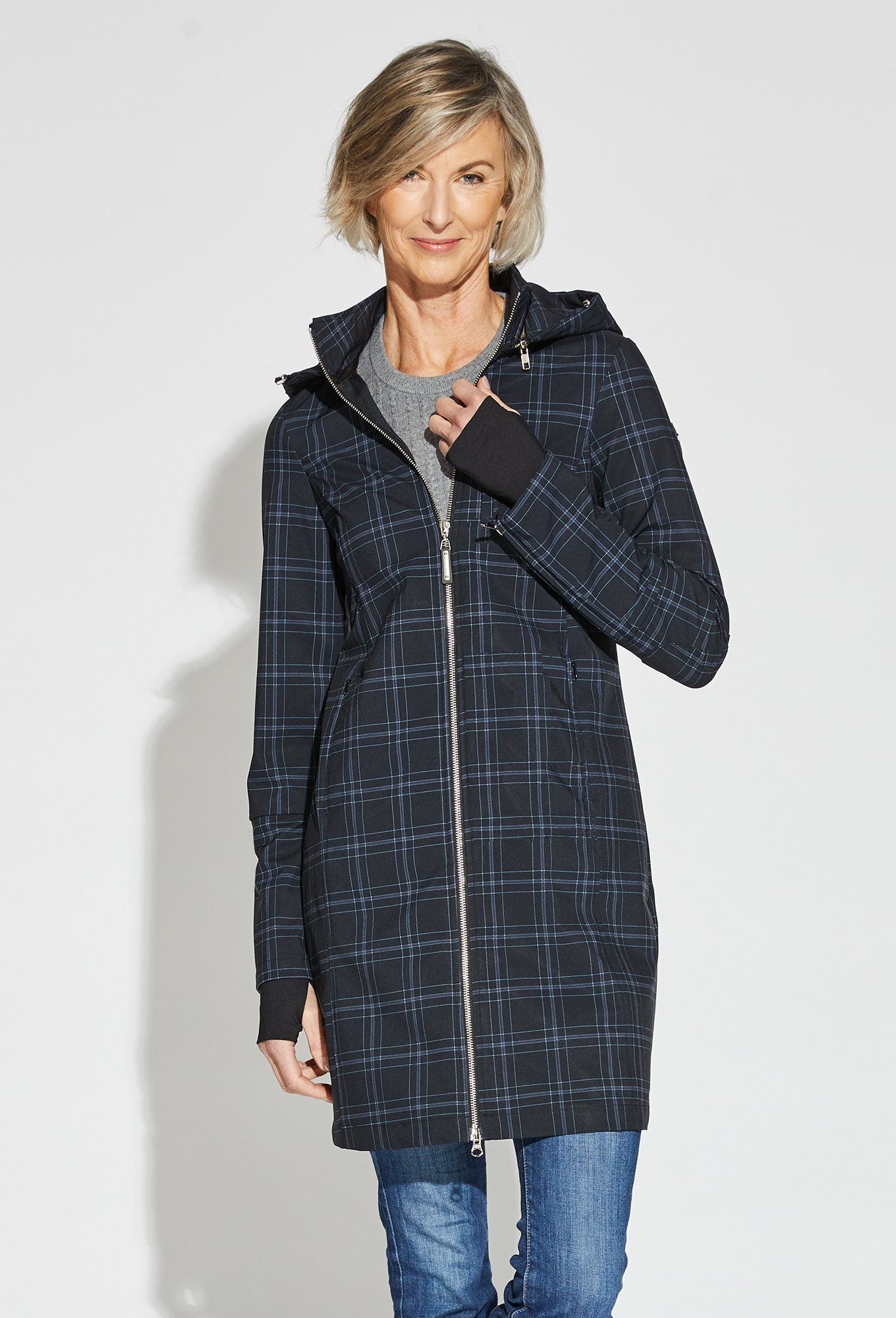 Black/Plaid - Deb is 5’10, dress size 6. Wearing S