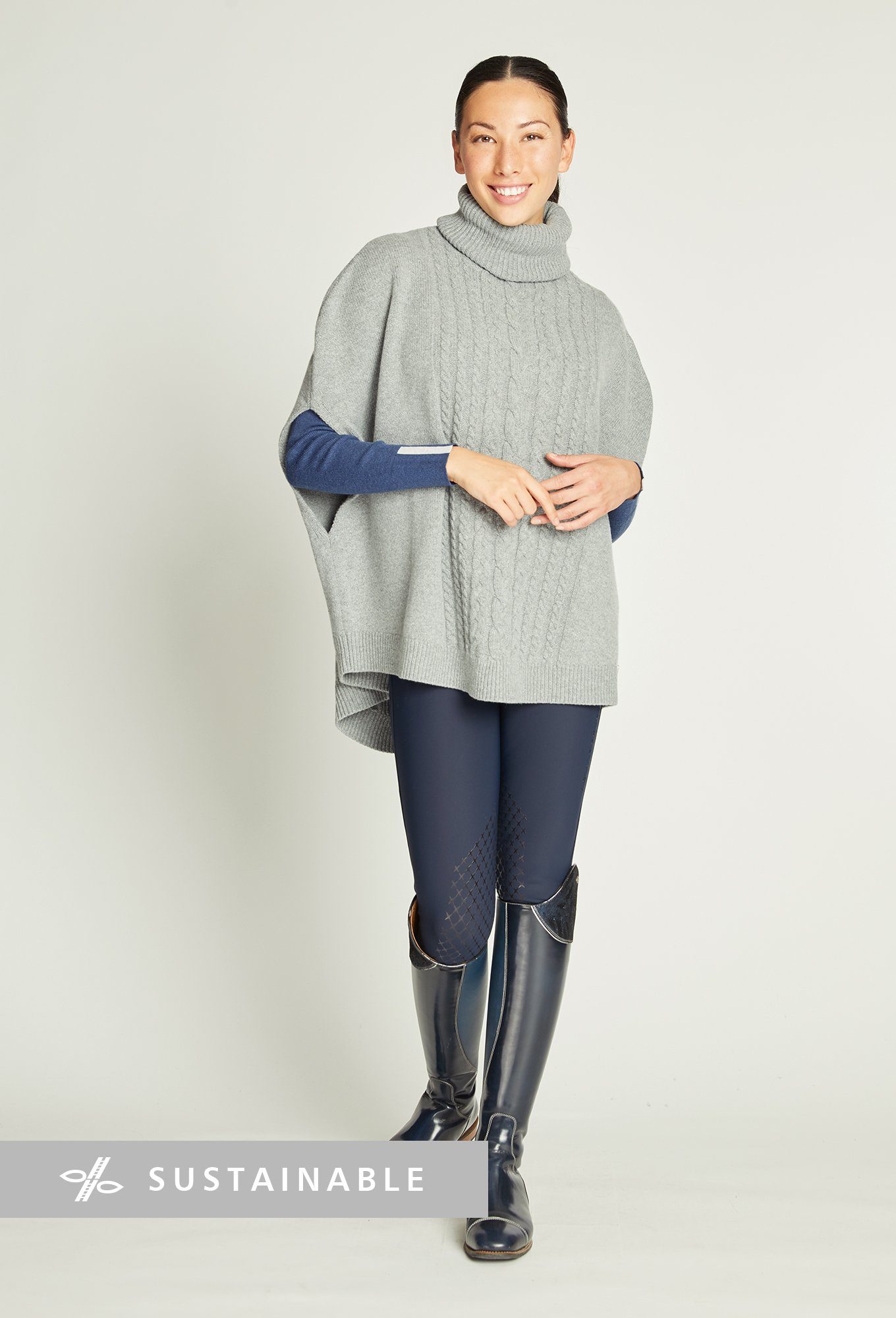 Nicole Merino Poncho